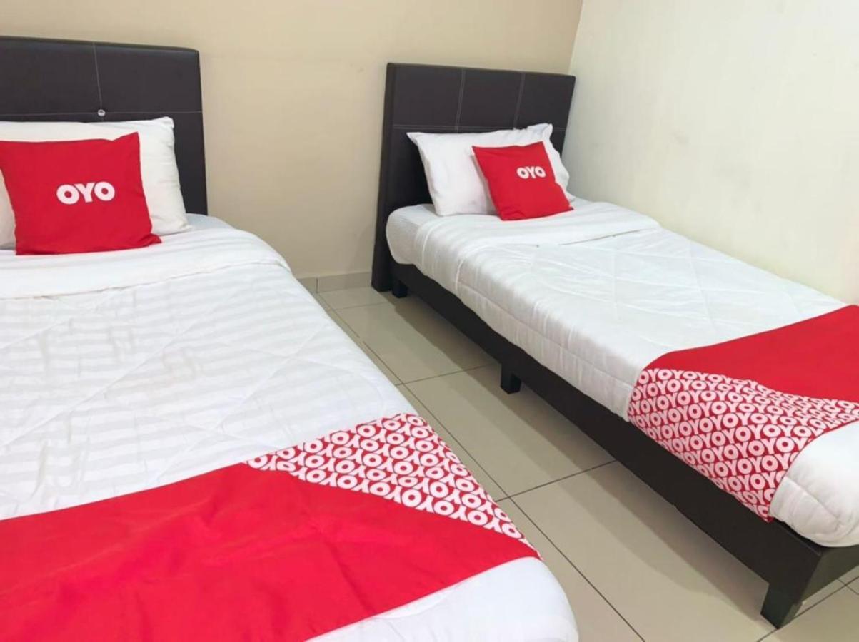 Semerah Suites Homestay Pontian Pontian Kecil Ngoại thất bức ảnh