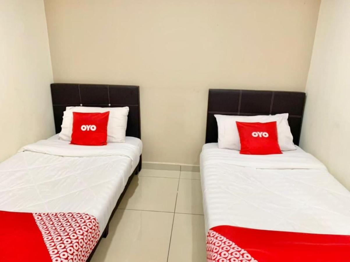 Semerah Suites Homestay Pontian Pontian Kecil Ngoại thất bức ảnh