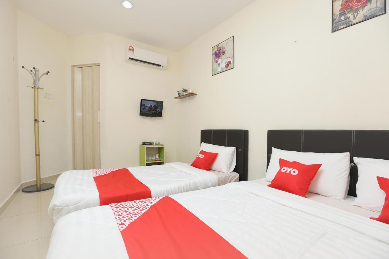 Semerah Suites Homestay Pontian Pontian Kecil Ngoại thất bức ảnh