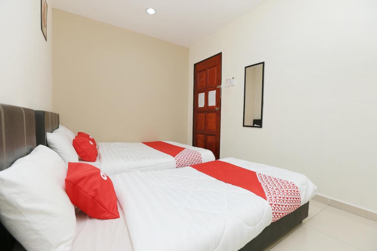 Semerah Suites Homestay Pontian Pontian Kecil Ngoại thất bức ảnh