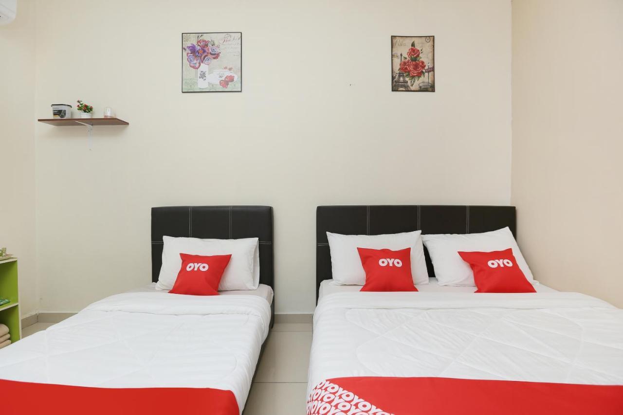 Semerah Suites Homestay Pontian Pontian Kecil Ngoại thất bức ảnh