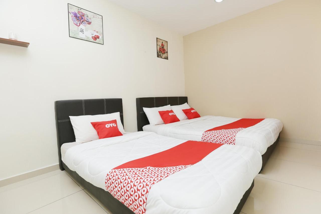 Semerah Suites Homestay Pontian Pontian Kecil Ngoại thất bức ảnh